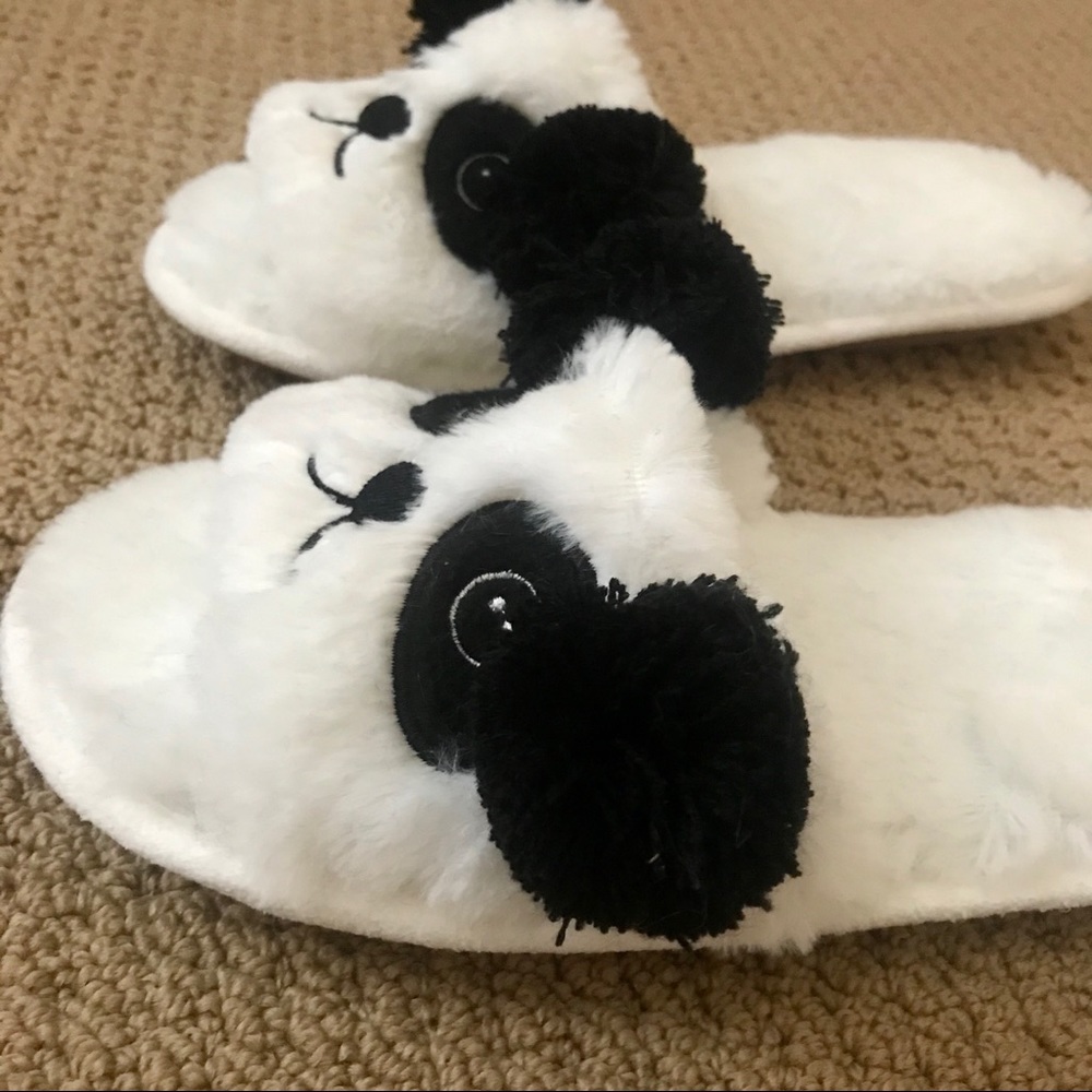 NWT Caramella Bubble Fuzzy Panda Slippers - Picture 4 of 8